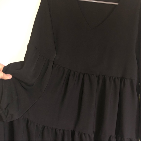 V Neck Amazon Dress - Picture 5 of 6